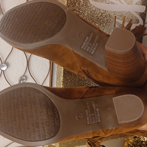 Faux Suede boots - Picture 4 of 4